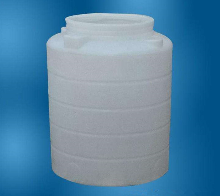 廚房水管破裂傳出刺鼻性氣味，原以為是鄰居家甲醛超標(biāo)，沒(méi)想到是“絕命毒師”