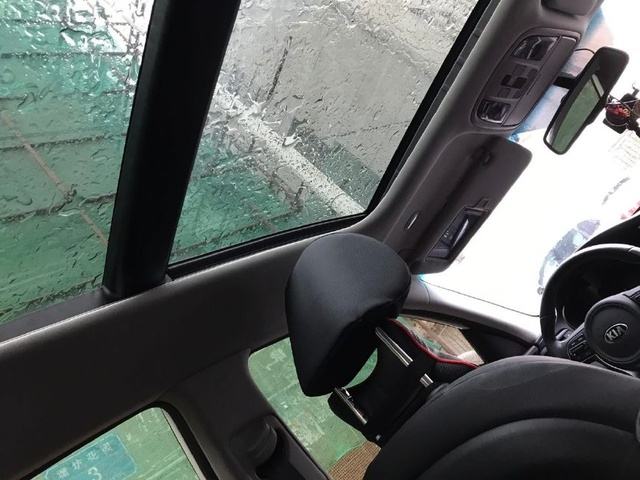 一輛汽車怎么能不受潮呢？