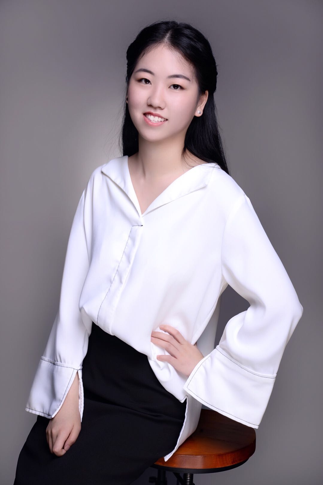 【1月生日會(huì)】本月壽星只有美少女，拍圖拍到小編手機(jī)內(nèi)存不夠啦！