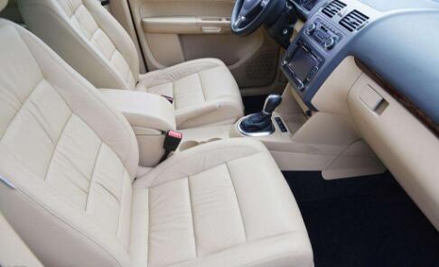 高溫夏季汽車甲醛超標(biāo)十倍不止？如何除甲醛成為難題