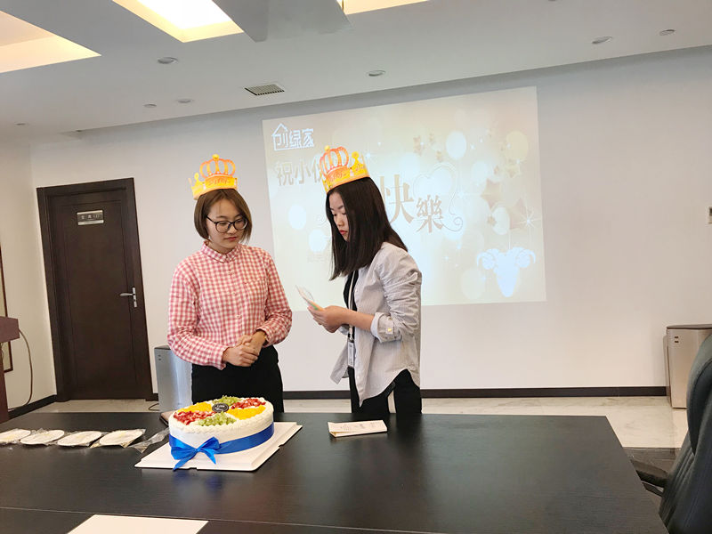 【4月生日會(huì)】業(yè)務(wù)很硬核，而我們只是甜美小公舉