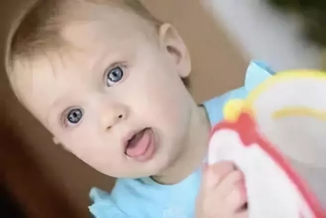 4歲男孩和媽媽辦“婚禮”，真相令人淚崩！