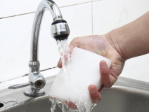 廚房去污神器“魔術(shù)擦” 竟然甲醛超標(biāo)！ 你家有嗎？