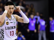 CBA第一得分手發(fā)高燒吸氧0得分 教練：賓館房間新裝修，甲醛中毒導(dǎo)致的！