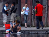 使用洗衣粉會導致環(huán)境污染嗎？