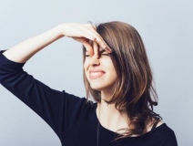 室內(nèi)空氣污染導(dǎo)致房間里老是有一股怪味怎么辦？